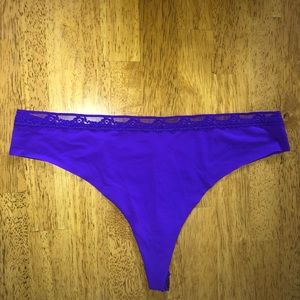 Victoria’s Secret no show thong panty. Never worn